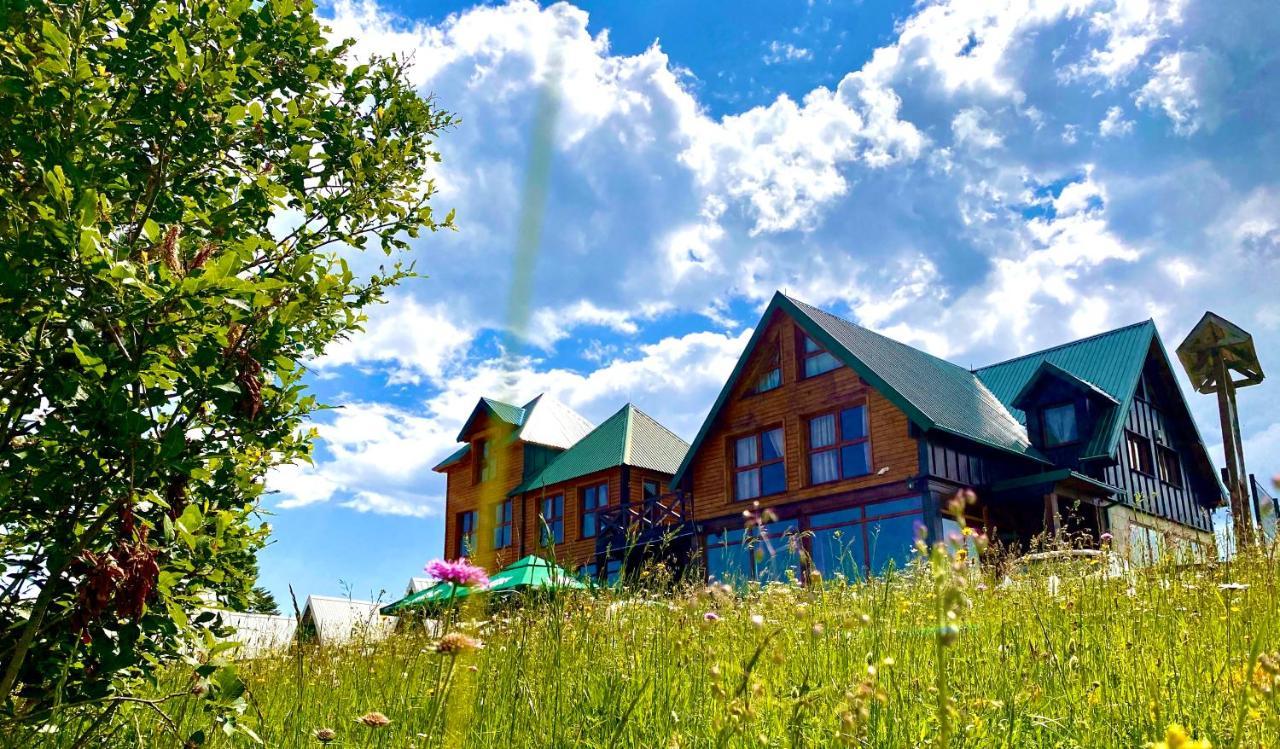 Apartmani I Restoran Sljeme Žabljak Esterno foto