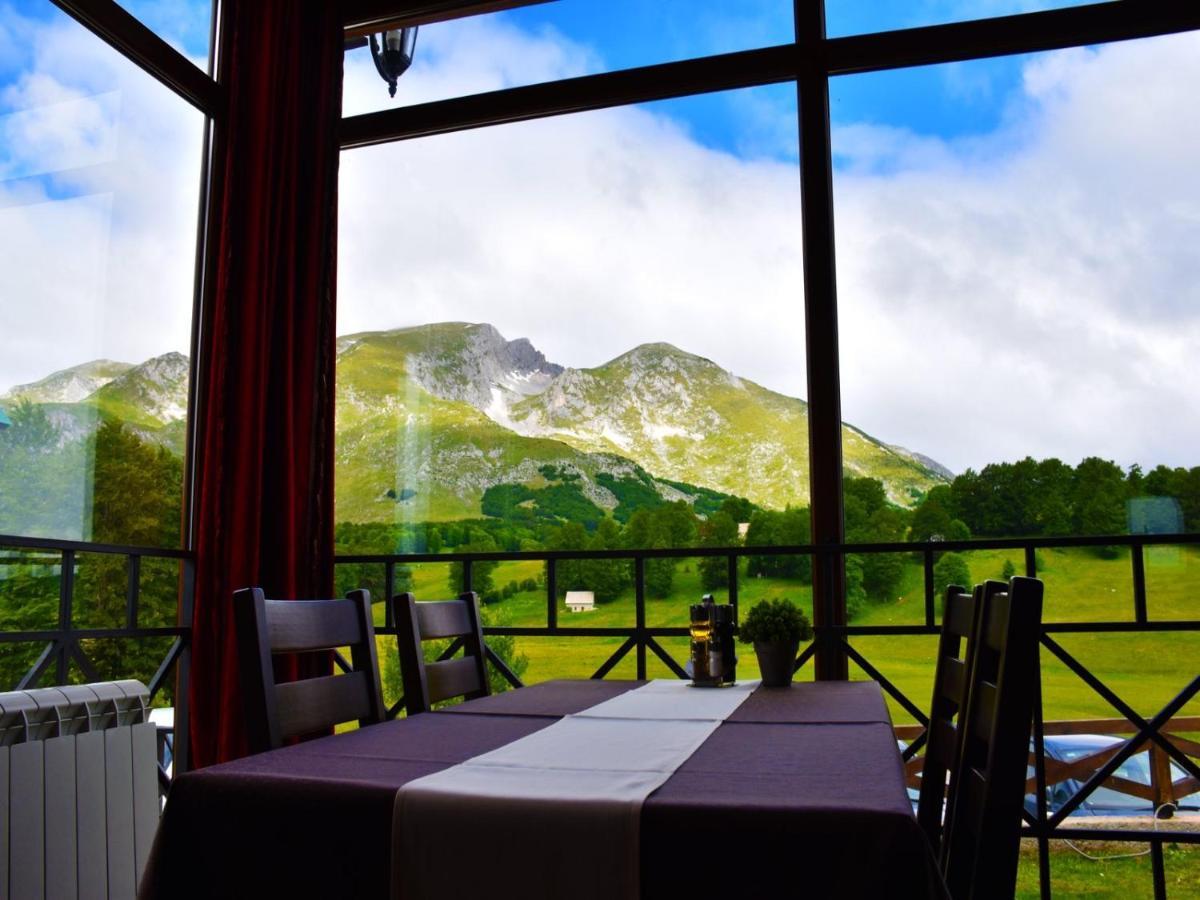 Apartmani I Restoran Sljeme Žabljak Esterno foto