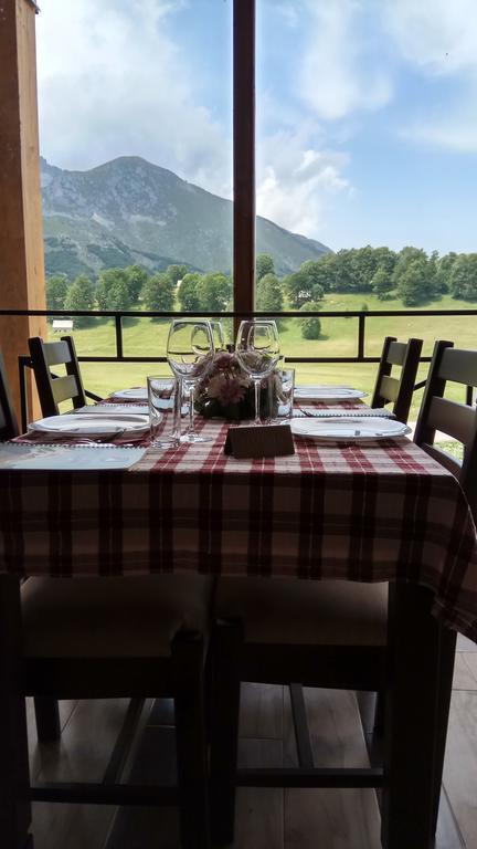 Apartmani I Restoran Sljeme Žabljak Esterno foto