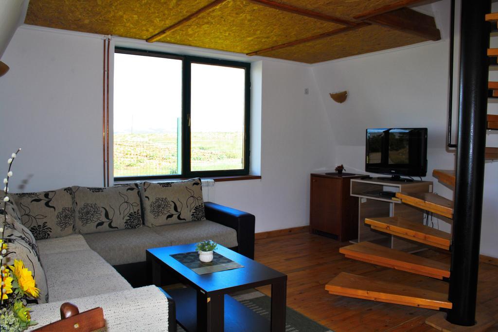 Apartmani I Restoran Sljeme Žabljak Camera foto